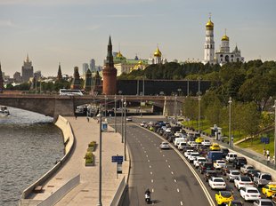 Как арендовать первую машину для такси в Москве: инструкция для новичка