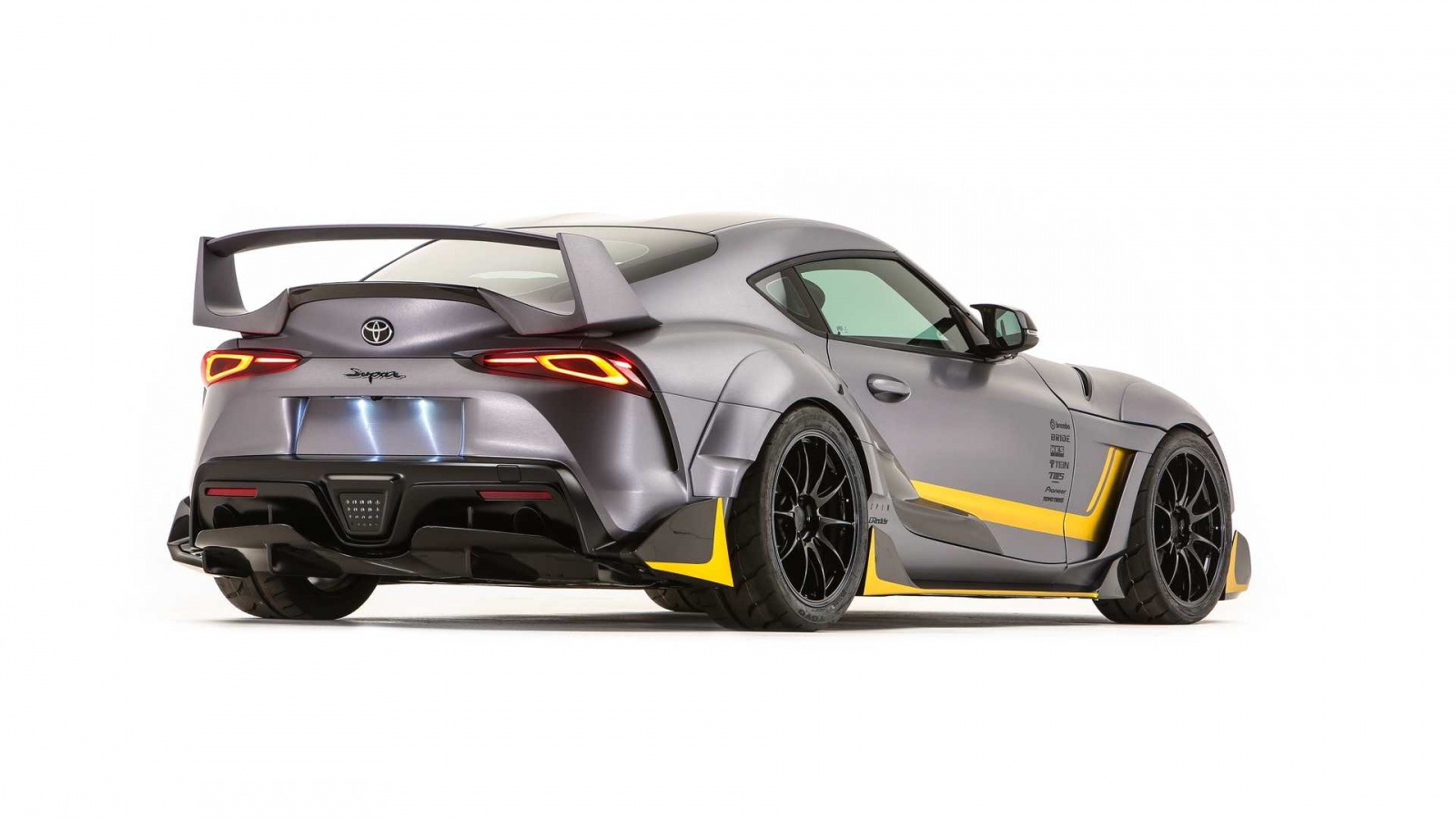 Toyota Supra 2020 сзади