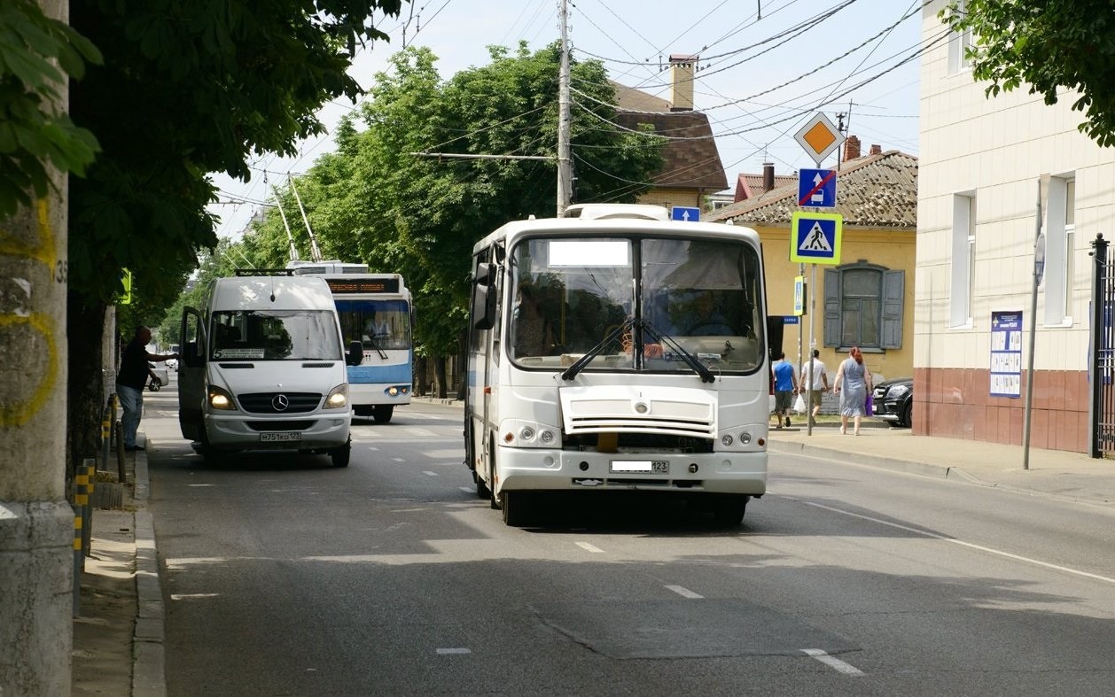 Краснодар какой транспорт. 5 Маршрут Краснодар. Общественный транспорт Краснодара. 5 Маршрутка Краснодар. 5 Автобус Краснодар.