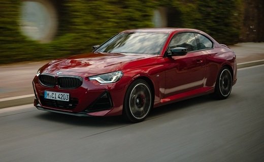 Компания BMW представила обновлённую 2-ю Серию, в том числе "заряженную" версию BMW M2