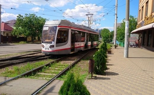 В Краснодаре из-за ремонта на коммунальных сетях до 22 мая ограничили движение трамваев по улице Московской