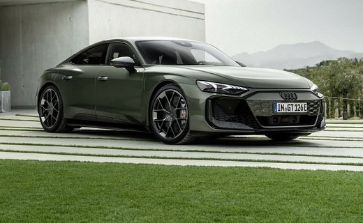 Компания Audi представила обновлённый электрический седан e-tron GT