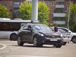 Российским водителям могут разрешить тонировку передних стекол