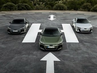 Компания Audi представила обновлённый электрический седан e-tron GT
