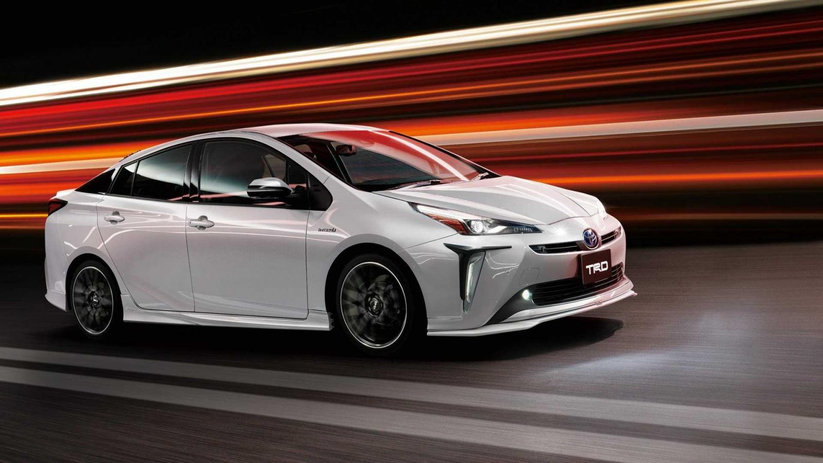 Отличие toyota prius от toyota prius phv